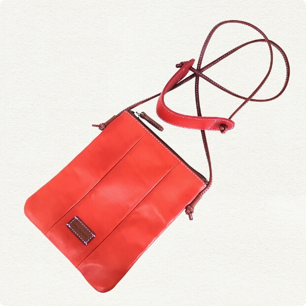 ぺたんこポシェット